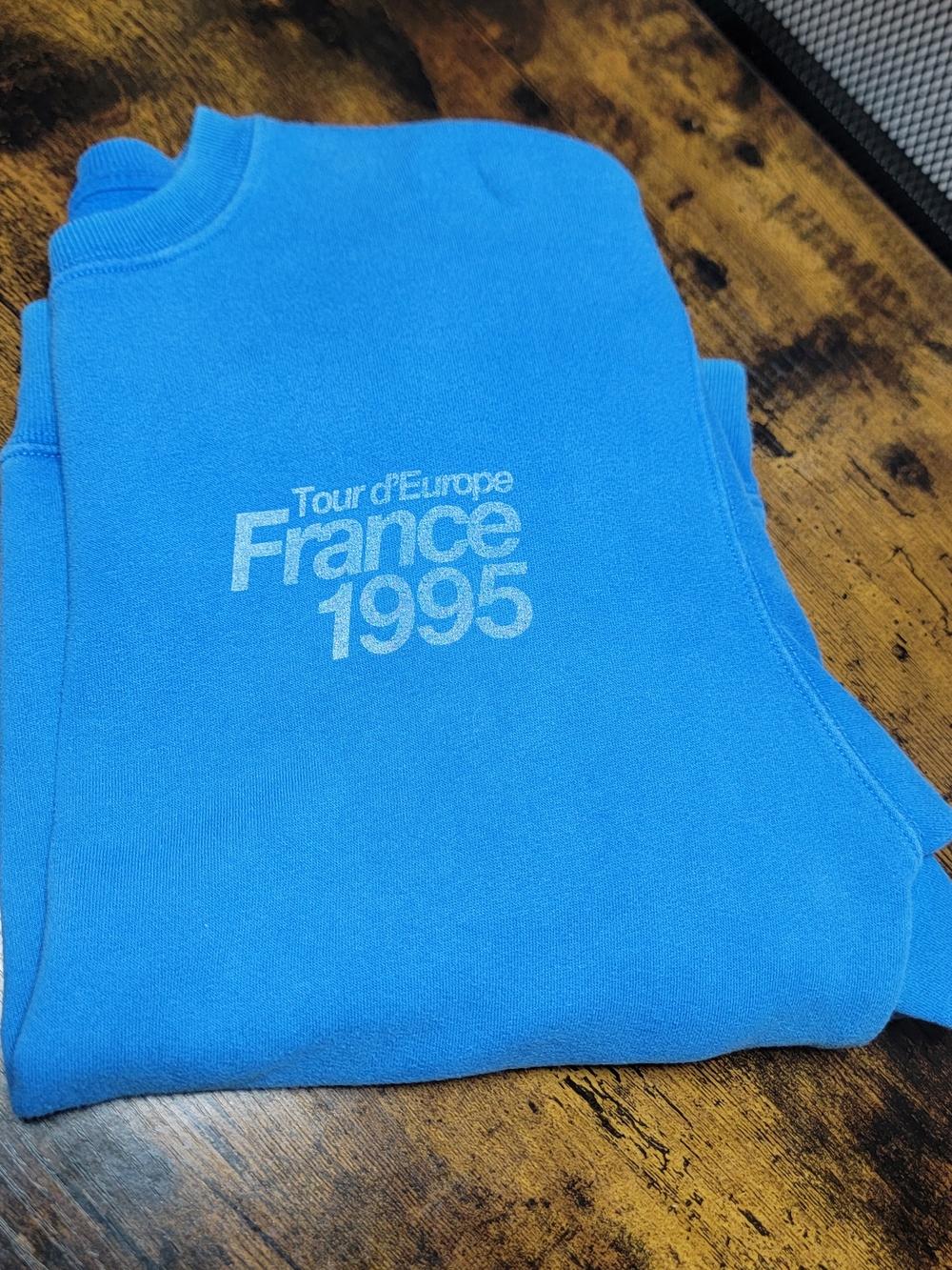 Hollister Bright Blue 'Tour d'Europe France 1995' Crewneck Sweatshirt - Picture 7 of 9
